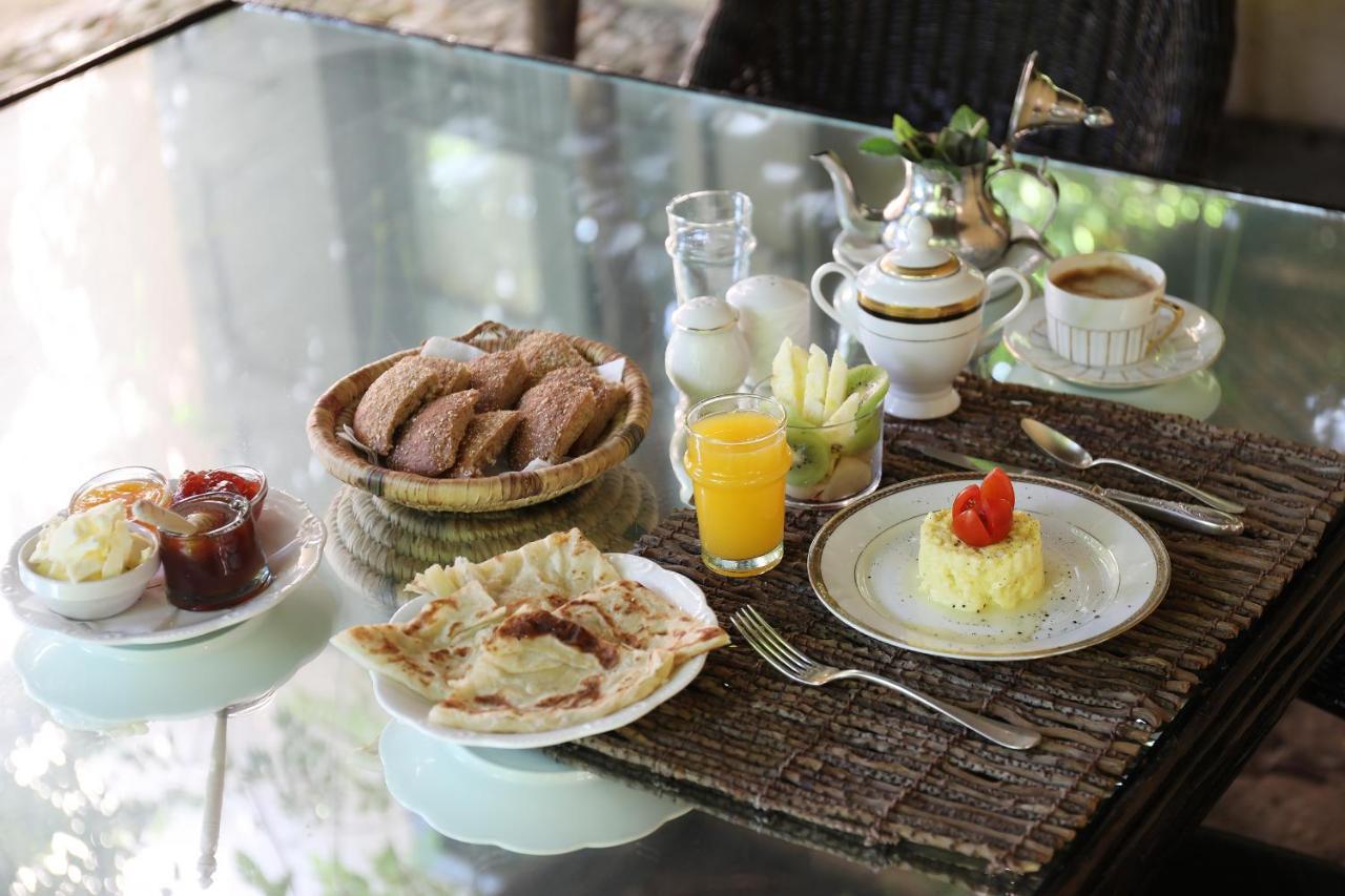 Mimi Calpe Bed & Breakfast Tangier Bagian luar foto